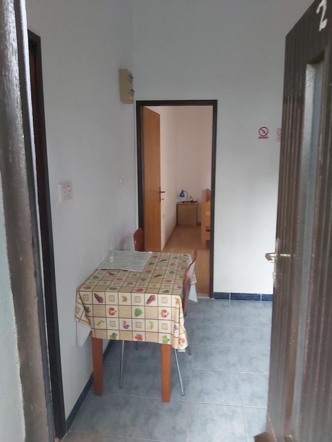 Apartman Janja Leilighet Bol Eksteriør bilde