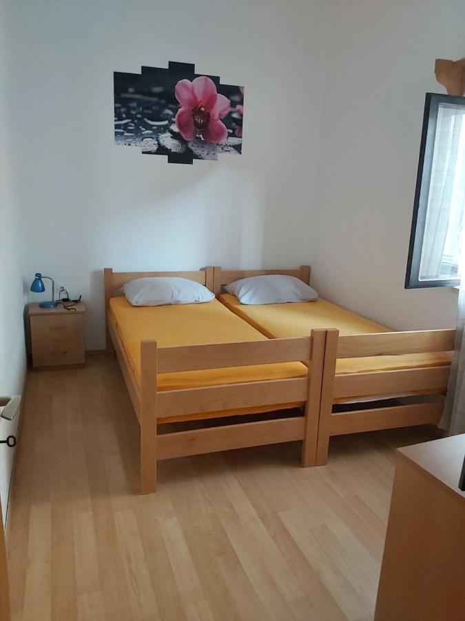 Apartman Janja Leilighet Bol Eksteriør bilde